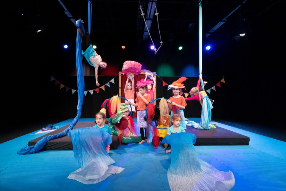 EIGENPRODUKTION DER ZIRKUSSCHULE